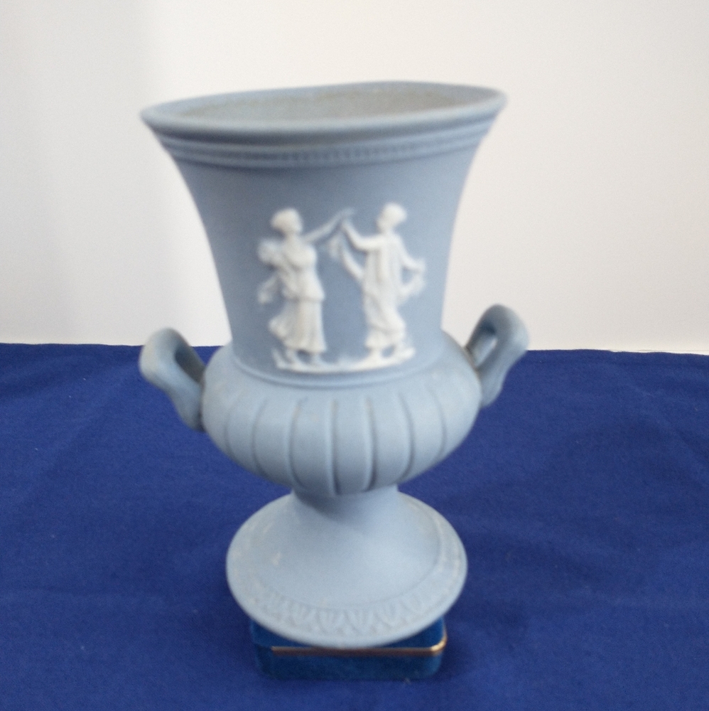 WEDGEWOOD VTG JASPER WARE 5" Vase